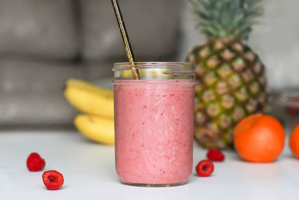 Faites le plein de vitamines et de bonne humeur en démarrant la journée avec un smoothie !