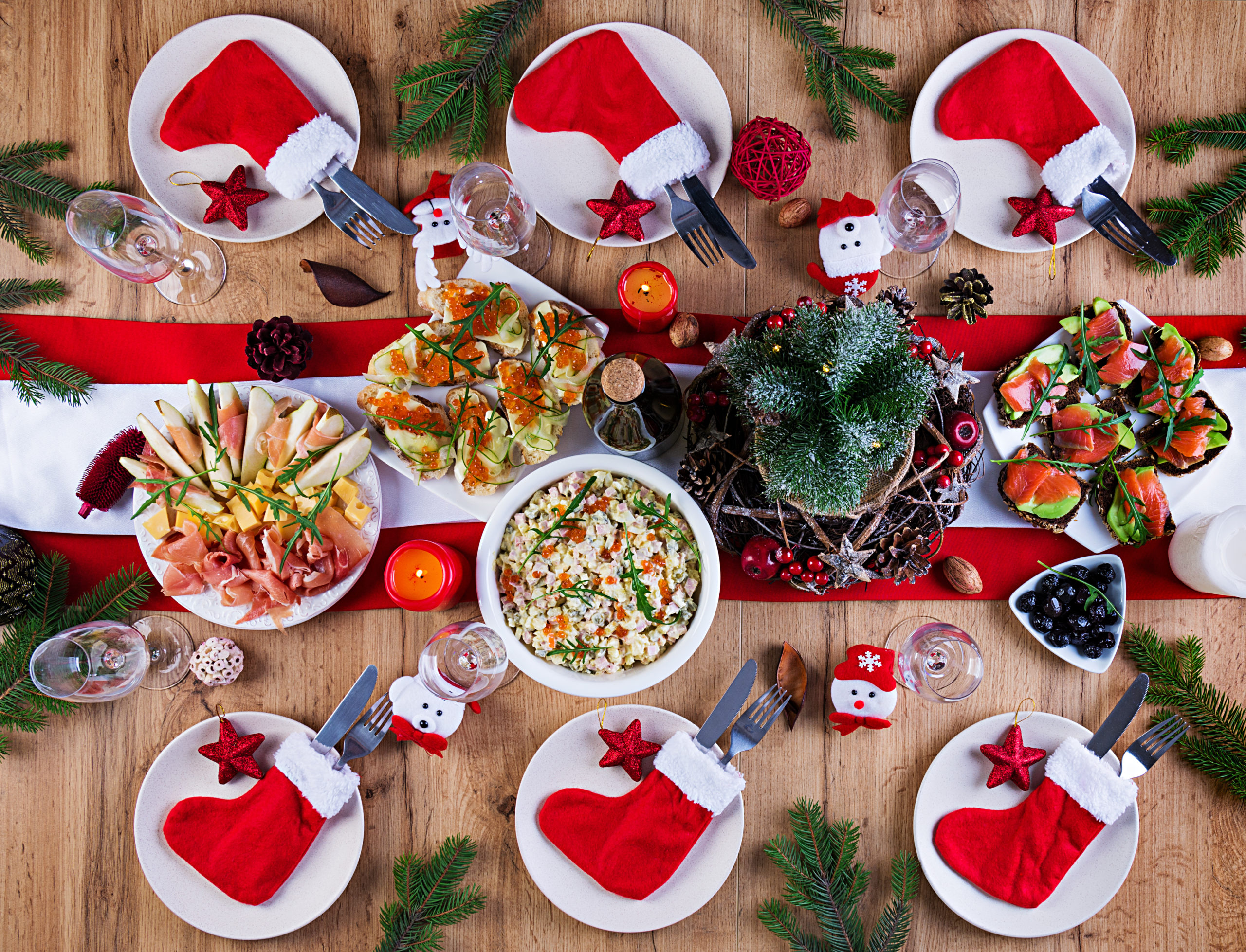 Une table dressée pour la fête de Noel