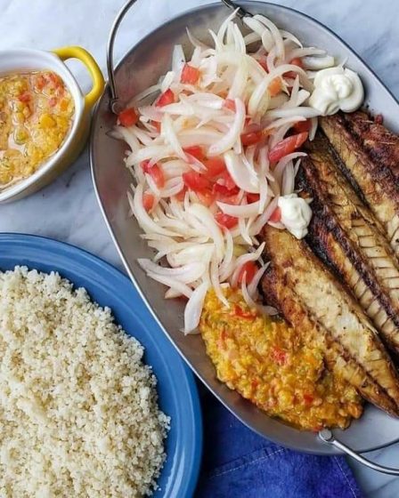 Poisson fumé avec de l'attiéké Crédit photo: @Ivorian food